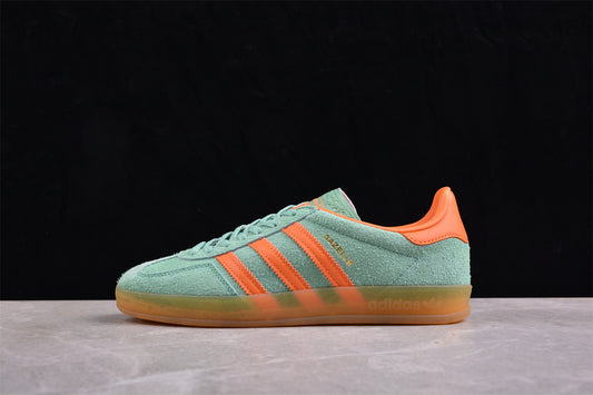 Gazelle verde y naranja