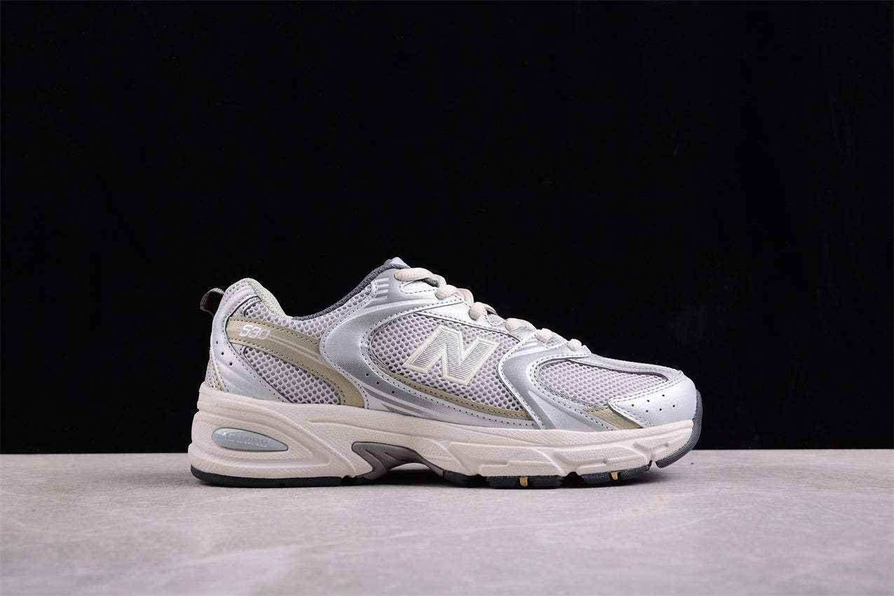 NB 530 plateado y beige