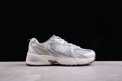 NB 530 plateado y beige