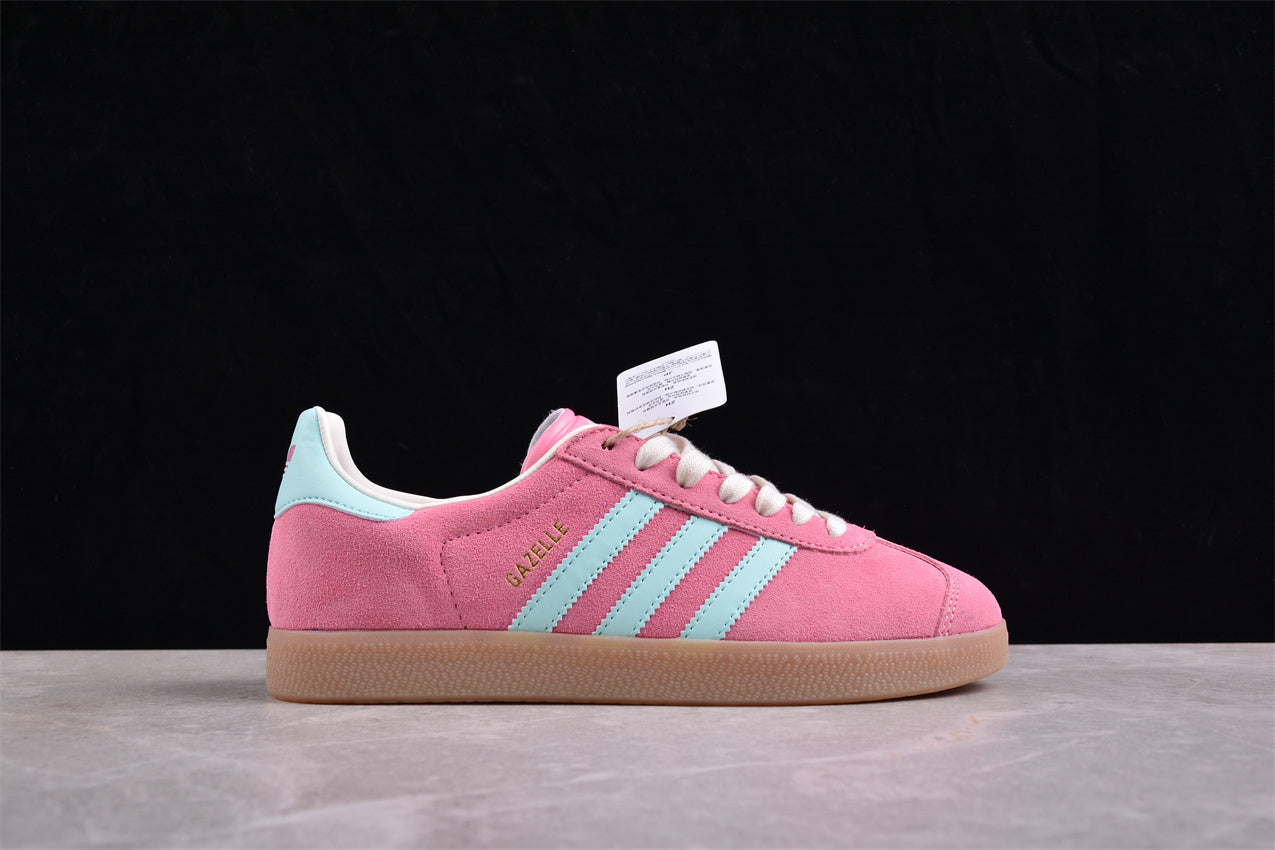 Gazelle rosa y azul cielo