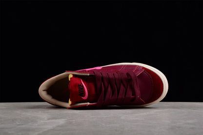 Blazer Low '77 rojo y rosa