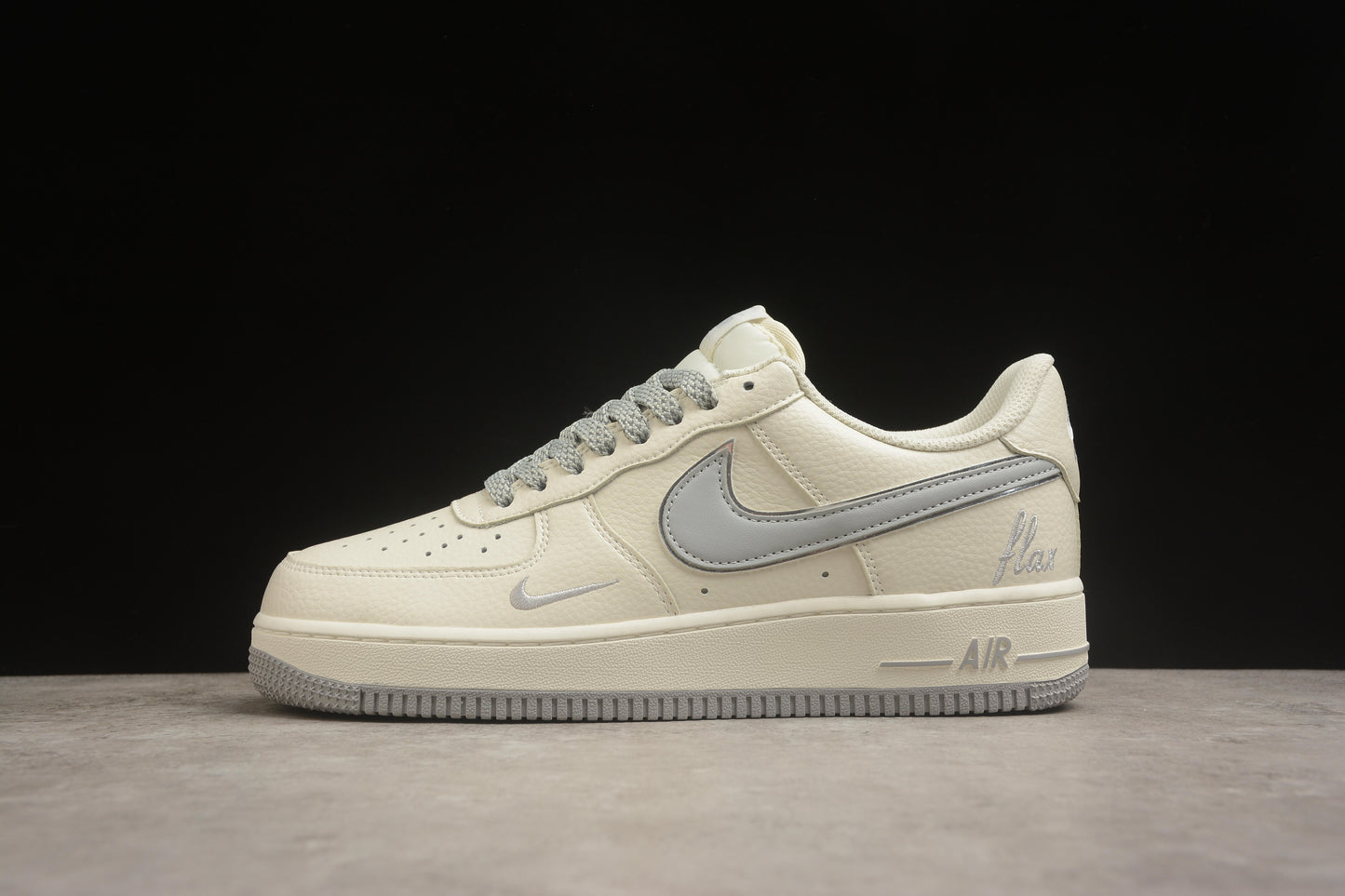 Air Force 1 07 beige crema y cris claro