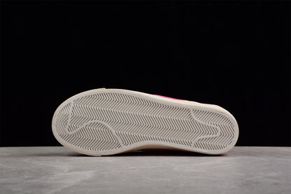 Blazer Low '77 rojo y rosa