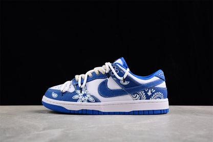 Dunk Low azul y blanco
