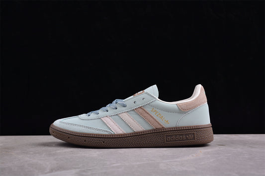 Handball Spezial Kith azul celeste y beige