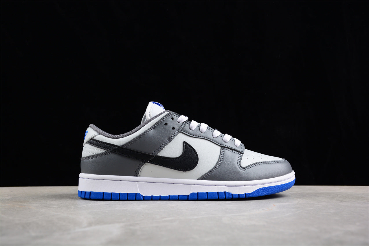 Dunk Low blanco, gris y negro