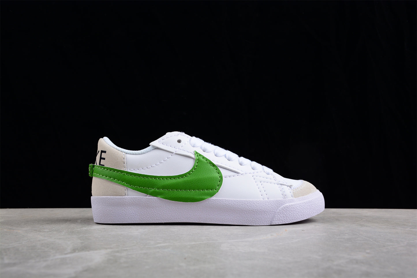 Blazer Low '77 blanco y verde