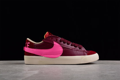 Blazer Low '77 rojo y rosa