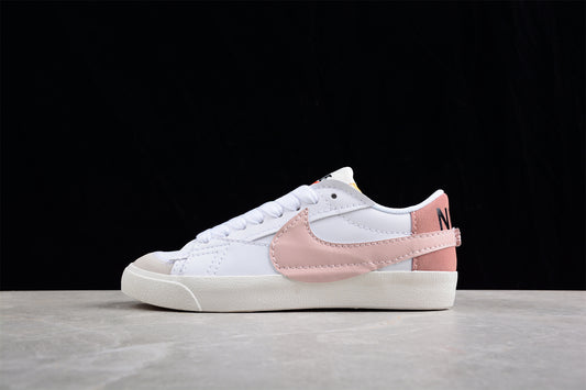 Blazer Low '77 blanco y rosa