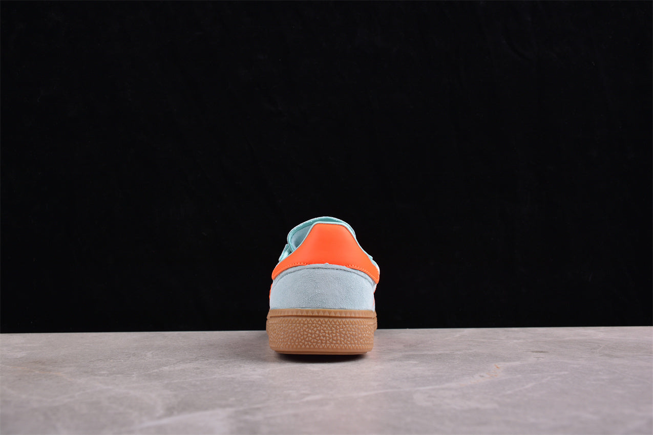 Handball Spezial azul cielo y naranja